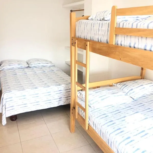 Pangora, habitación privada de Flor de Lis Beach House, hotel v destinaci Playas