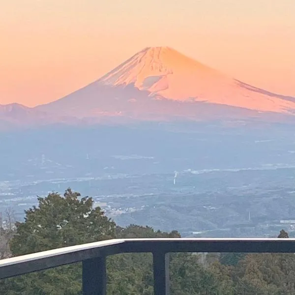 富士山一望楽楽草, hotel v destinaci Izunokuni