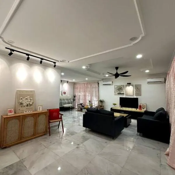 Cozy 2StoreyHome 5Room11Pax@ChaiLengPark, hotel v destinaci Perai