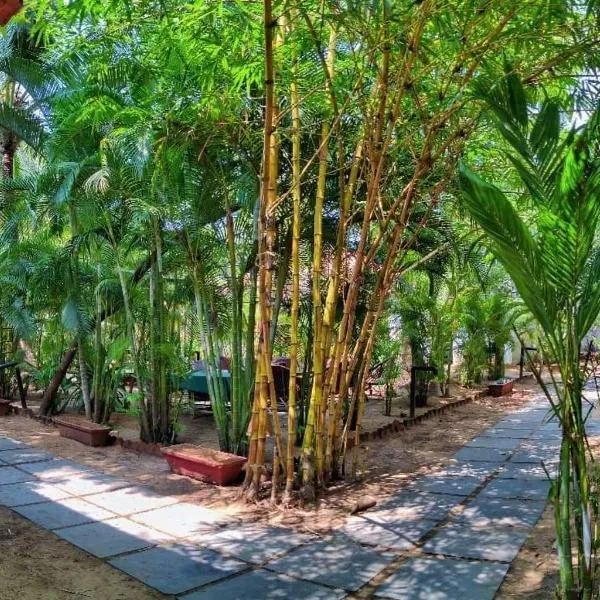 Patnem Palm Garden, hotel in Magdāl