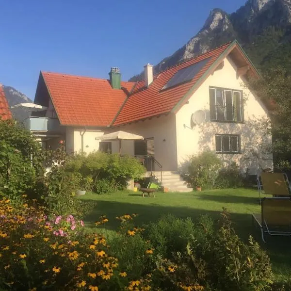 living like at your own home, hotel v destinaci Reichenau