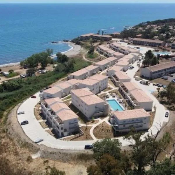 T3 Corse vue mer. pieds dans l'eau N164, hotel a Linguizzetta