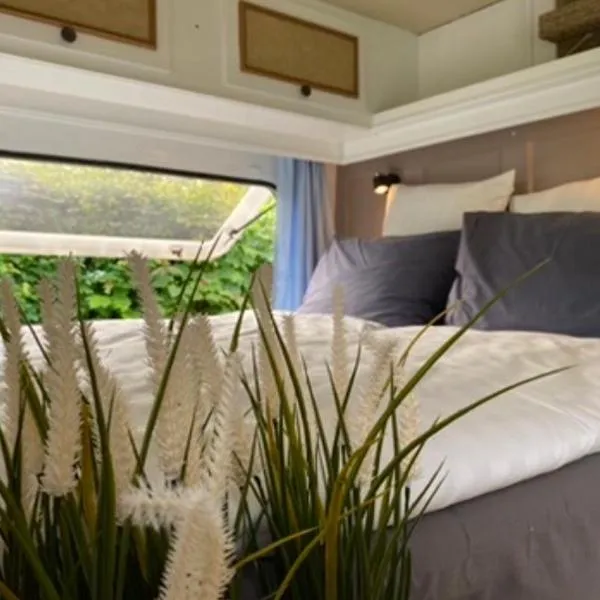 Caravan Stadstuin Goedereede let op de badkamer moet met andere gasten gedeeld worden, hotel v destinaci Goedereede
