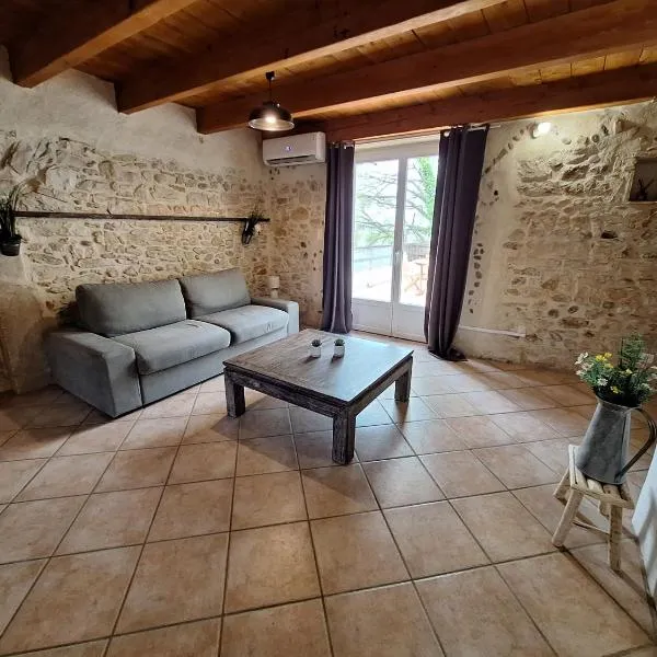 Gite Lizéa, hotel in Pont-Saint-Esprit
