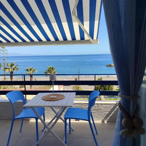 vinaka, hotel a SantʼAlessio Siculo
