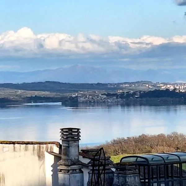 Controluce Casa Vacanze, hotel di Bracciano