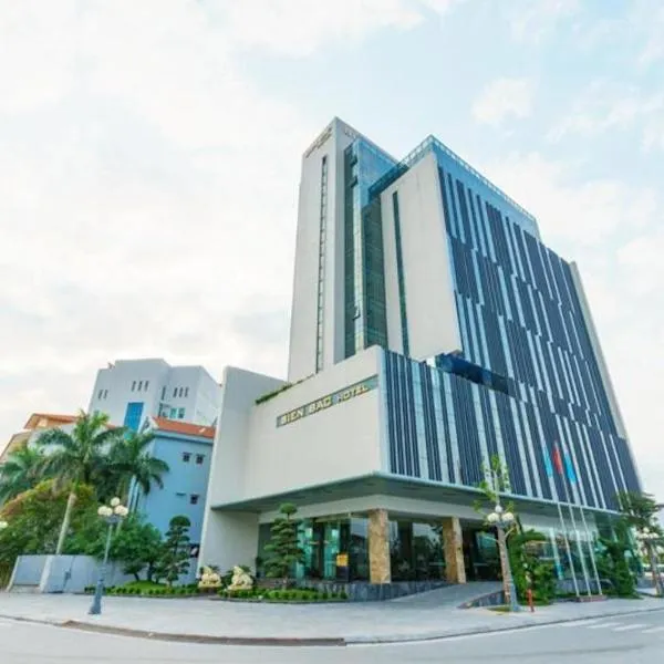 Bien Bac Hotel, khách sạn ở Ðong Thon