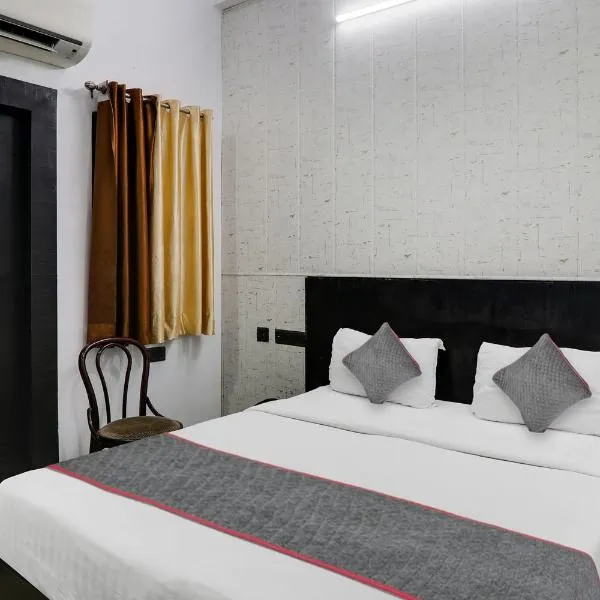 Townhouse 1229 Hotel Vaishnavi Inn, hotel u gradu 'Hasanganj'