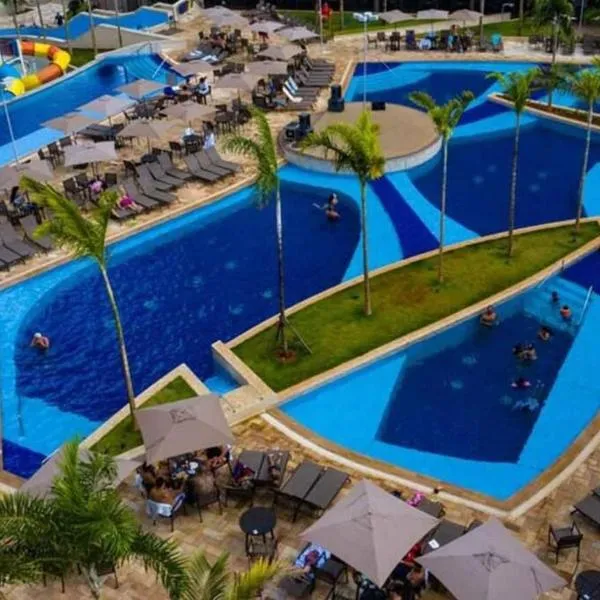 Apto em resort Solar das Águas, hotel in Olímpia