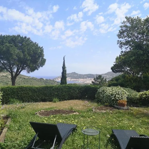 Cap de Creus : bungalow, jardin y vista al mar., hotel a Selva de Mar