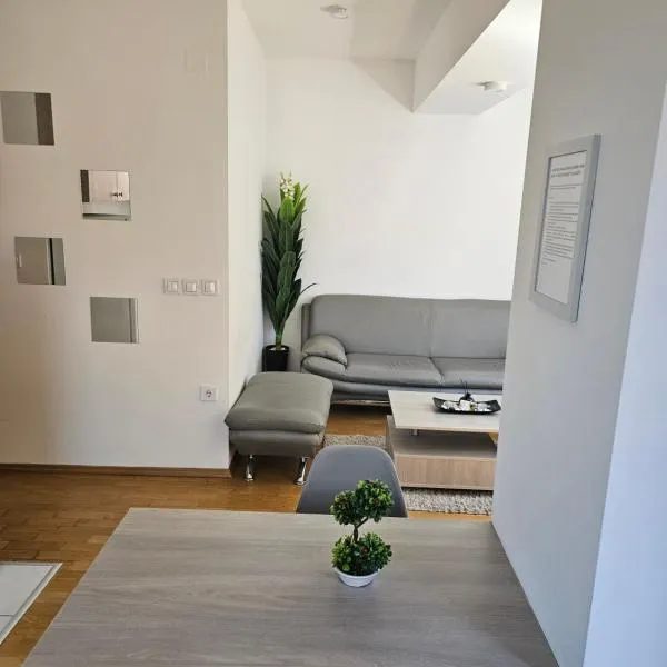 EApartments, hotel in Skopje