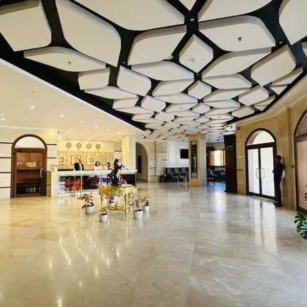 Badr Hotel & Resort El Kharga, hotel v destinaci Al Khārijah