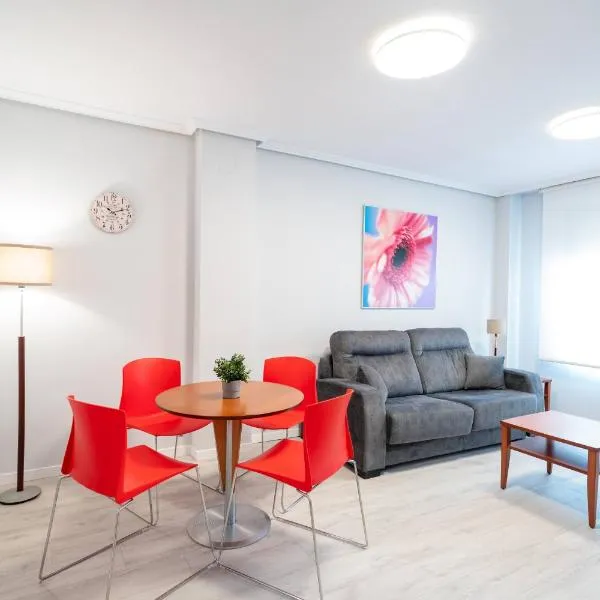 Apartamentos GO - Génova Parquesol - Parking Gratuito-Zona libre de bajas emisiones, hotel a Valladolid