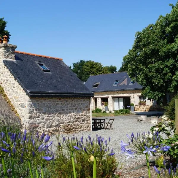 À L'orée Du Bois, hotel in Gommenecʼh