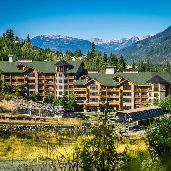 First Tracks Lodge, hotel v destinaci Whistler