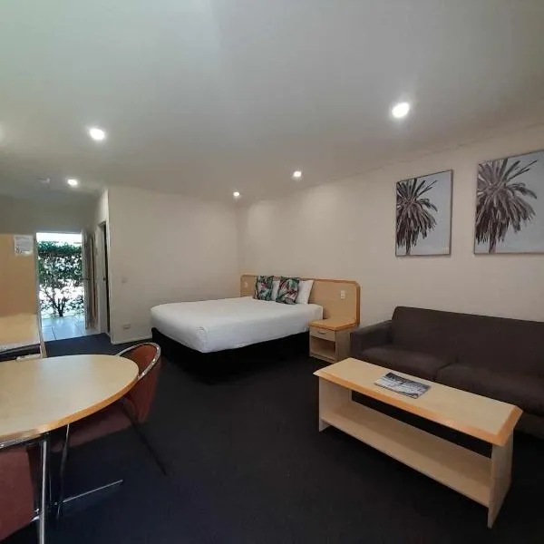 Red Bridge Motor Inn, hotel in Palmwoods