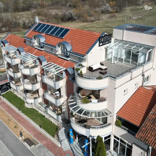 Smeštaj Zvezdano nebo, hotel u Ždrelu