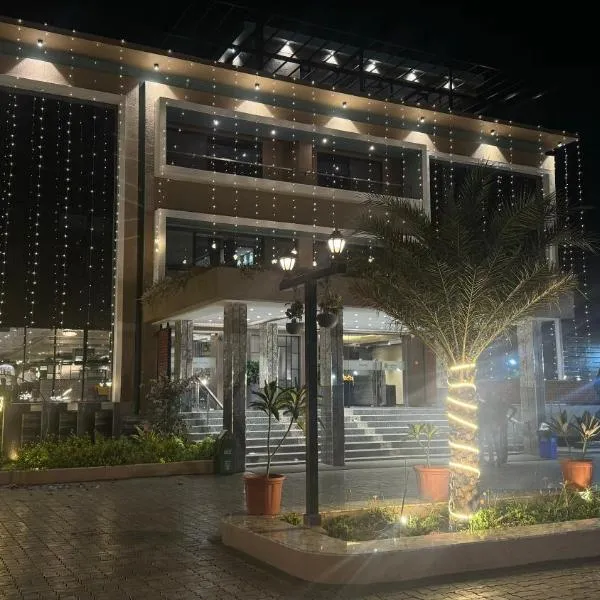 The Pavilion Park Resort, hotel a Mālegaon