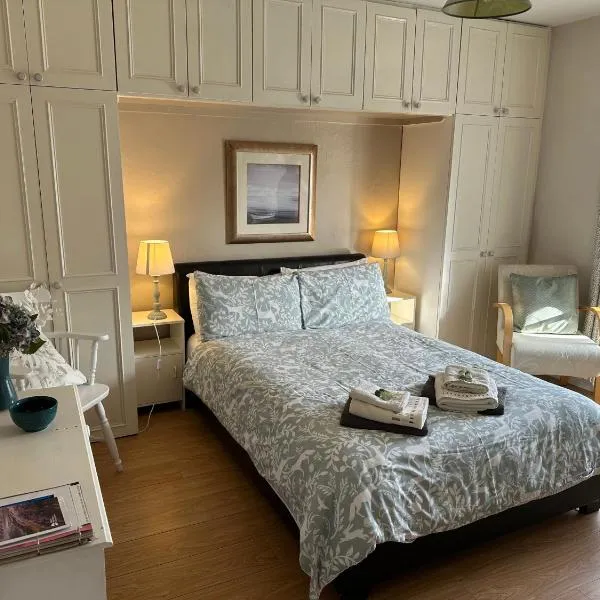 Marine Villa B&B, hotel in Annalong