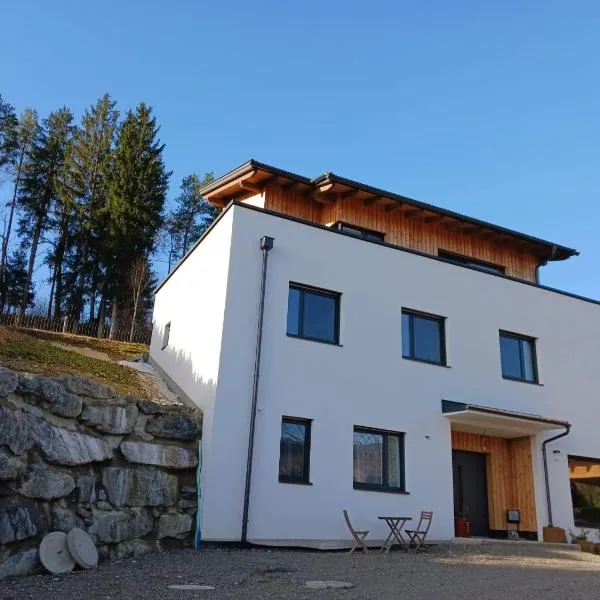 Ferienwohnung Gerlitzenblick, hotell i Bad Bleiberg