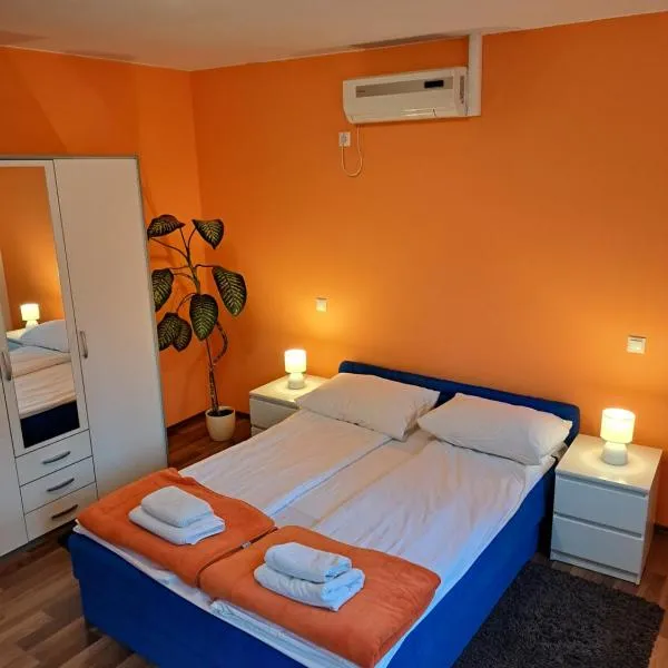 Rooms Modrušan, готель у місті Слунь