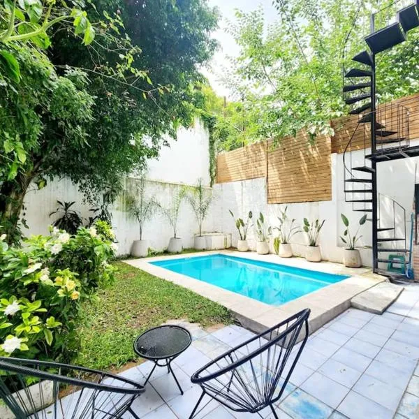 Casa PalermoSoho Piscina Jardín Parrilla Terraza 3Pisos 5Dorm 4Baños, hotel in Buenos Aires