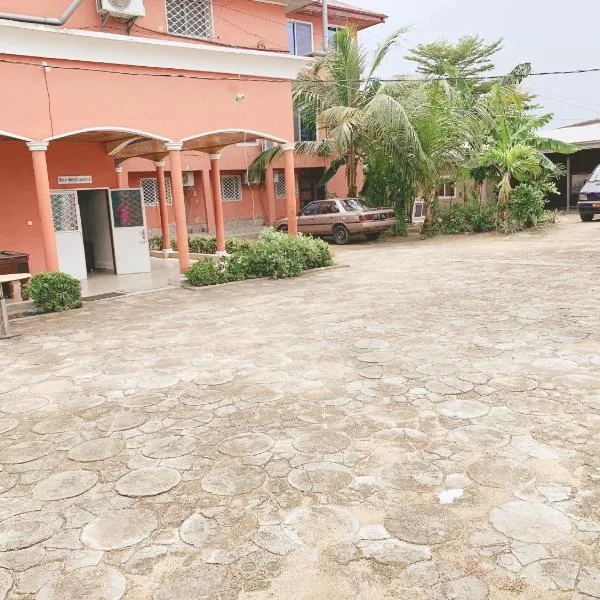 Hotel La Rochelle, hotel v destinaci Bonamakolo