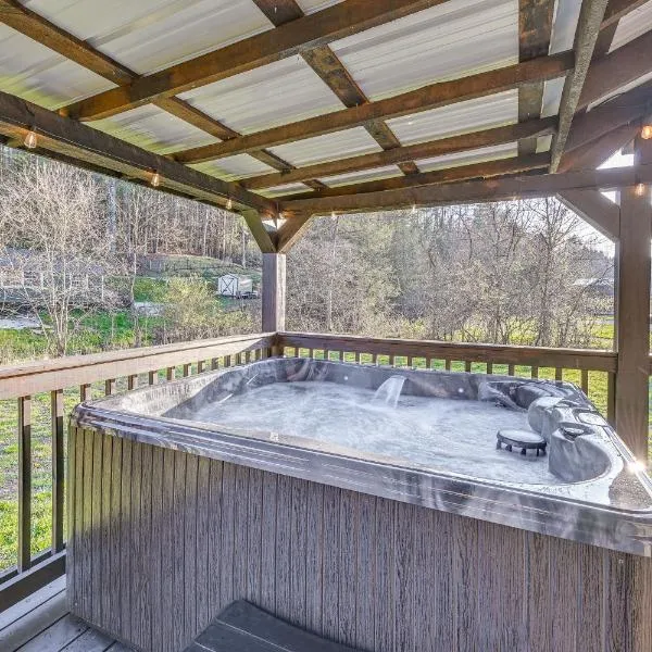 Creek Access and Hot Tub Red River Gorge Retreat, hotel a Rogers