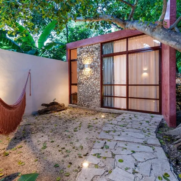 Casa Tuch. Suites independientes de diseño. Retiro de lujo, oasis de paz., hotel v destinaci Mérida