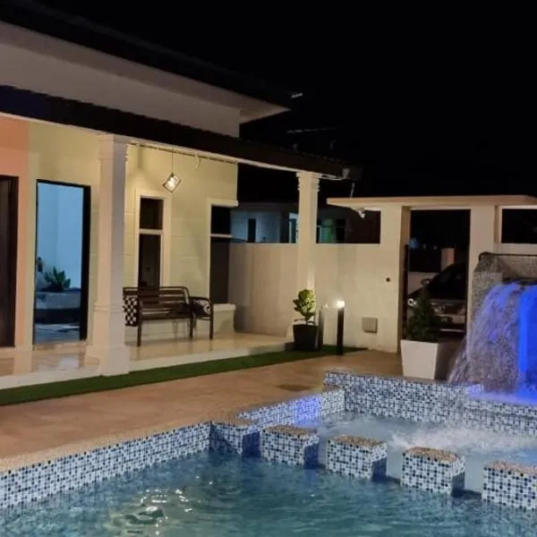 Anzra Home2stay, hotel in Kertih