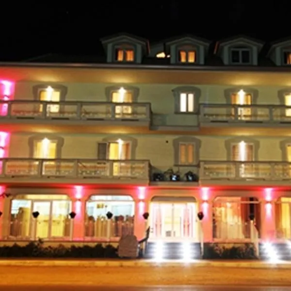 Palace Hotel Una Nuova Strada, hotell i Nocera Terinese