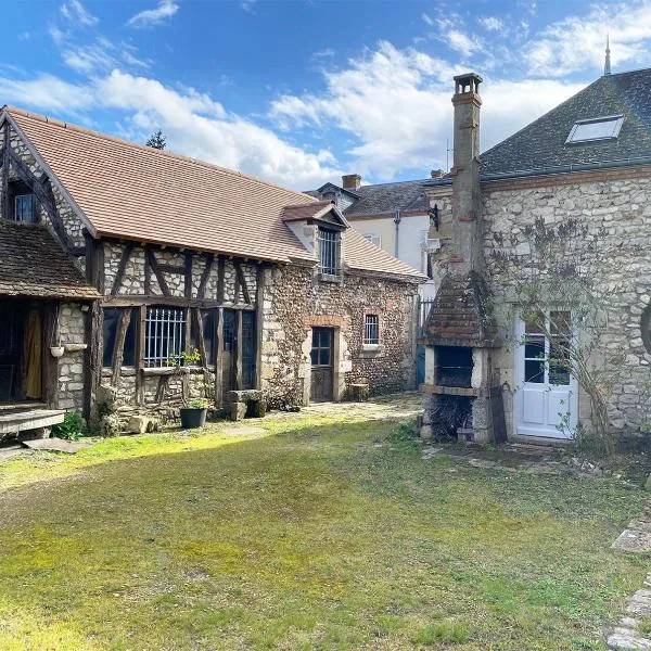 Pierres de Loire, hotel v destinaci Saint-Benoît-sur-Loire