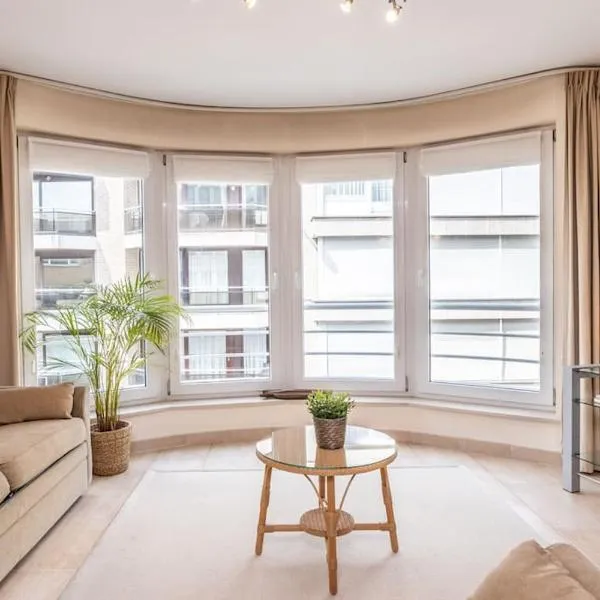 Top studio Knokke bij zeedijk!, hotel v destinaci Knokke-Heist