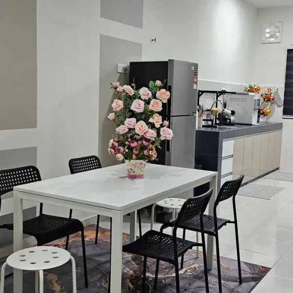 TELUK INTAN LANDED LUXURY HOMESTAY 3BEDROOM, hotel v destinaci Teluk Intan