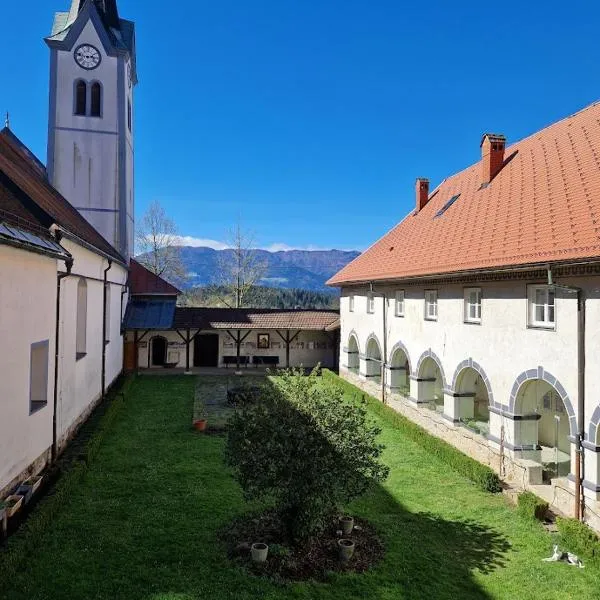 Dom Nazaret, hotel v destinaci Nazarje