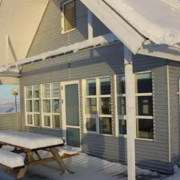 Efri Foss, hotel in Staður
