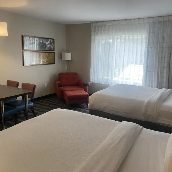 TownePlace Suites by Marriott Edgewood Aberdeen、エッジウッドのホテル