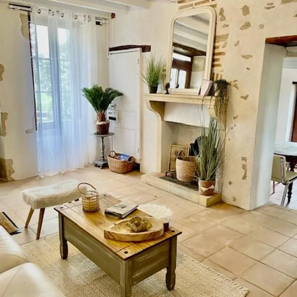 MAT TRANG, Hotel in Mars-sur-Allier