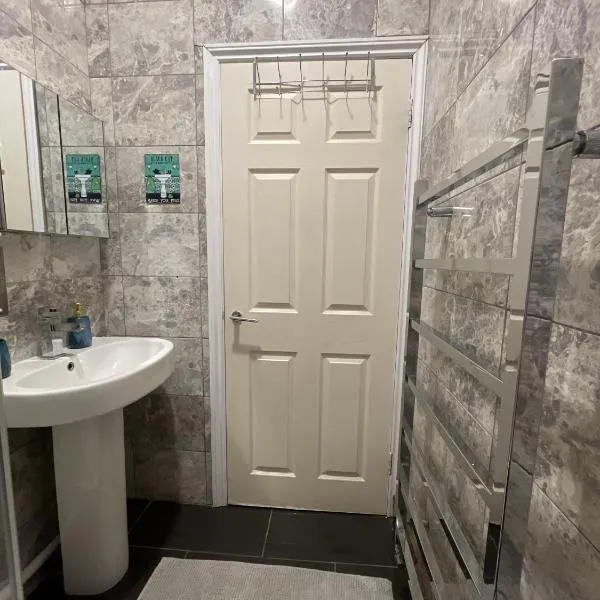 Modern Sea View Apartment, hotel v destinaci Margate