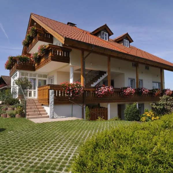 Boutique Hotel Angerer, hotel v destinaci Murnau am Staffelsee