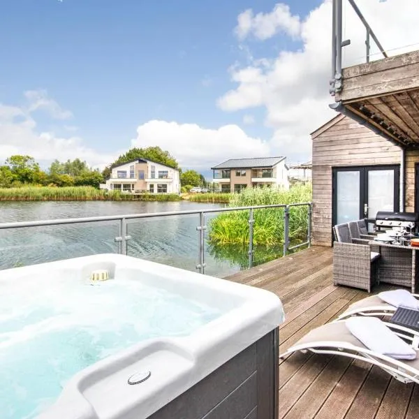 Waters Edge 04, Waterside Lodge P, hotel v destinaci South Cerney