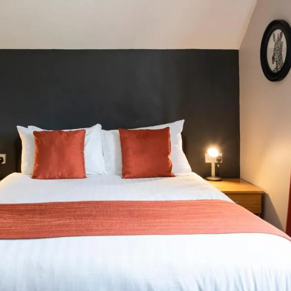 Pettifers Freehouse Hotel, hotell sihtkohas Crudwell