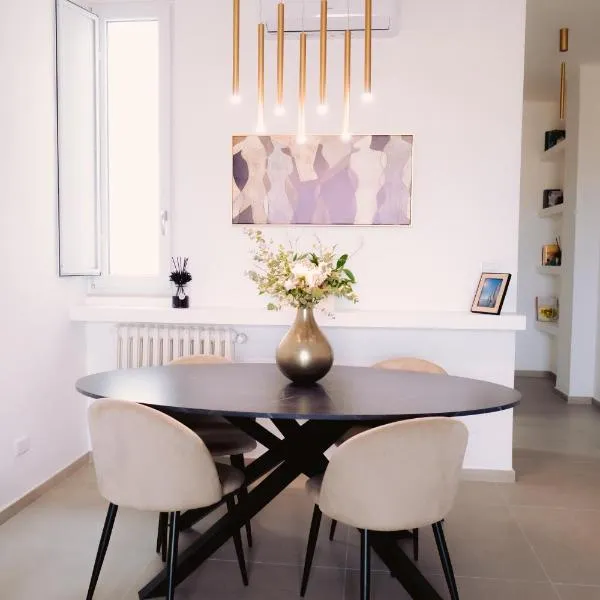 Via Dante Luxury Home, hotel in Bari
