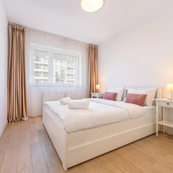 JAD Luxury 3 Rooms & 2 Rooms Apartments in Kasper, near Coresi Mall, hotel di Braşov