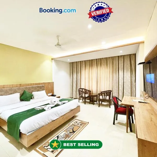 Hotel ROCKBAY, Puri Swimming-pool, near-sea-beach-and-temple fully-air-conditioned-hotel with-lift-and-parking-facility, hotel in Bālighāi