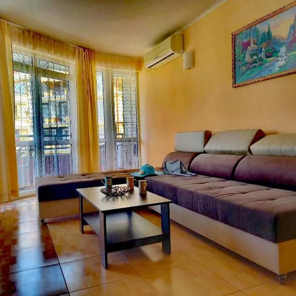 Central Plaza Apartment, ξενοδοχείο στο Sunny Beach