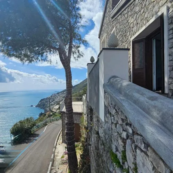 Villa Furoris Apartment, hotel v destinaci Furore