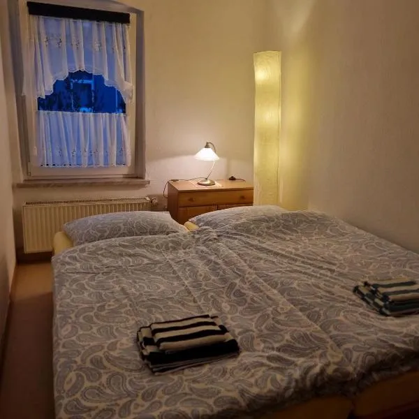 Helle Ferienwohnung Nähe Köthener Altstadt, hotel in Köthen