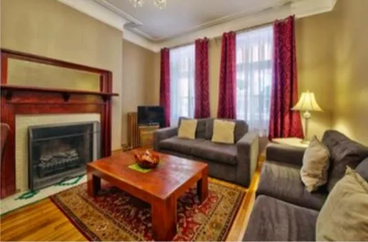 Les Maisons Montcalm: Quebec şehrinde bir otel