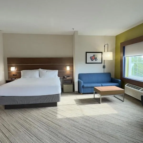 Holiday Inn Express Hotel & Suites Marina, an IHG Hotel, hotel en Castroville